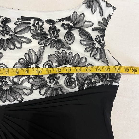 Connected Apparel Evening Dress Size 12 Black & White Appliqu Trim Bodice  Long